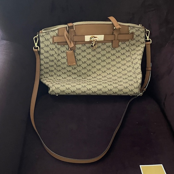 Michael Kors Signature Brown and Tan Shoulder Bag - Picture 1 of 7
